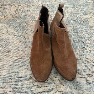 Diba True booties
Size 10